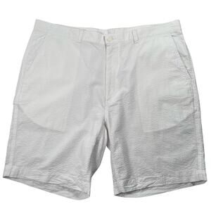 Roundtree & Yorke Shorts Mens 40 White 100% Cotton Seersucker 9" Inseam